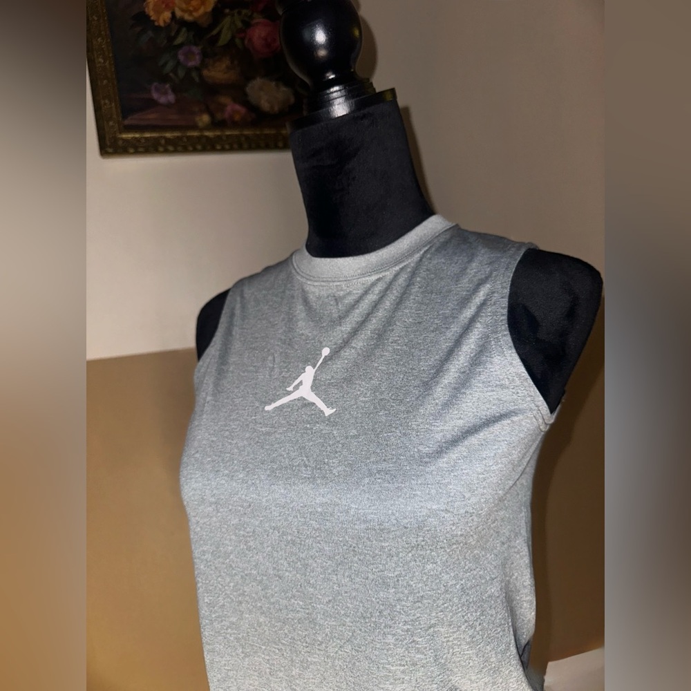 Jordan Gray Sleeveless Muscle Tee Fitted